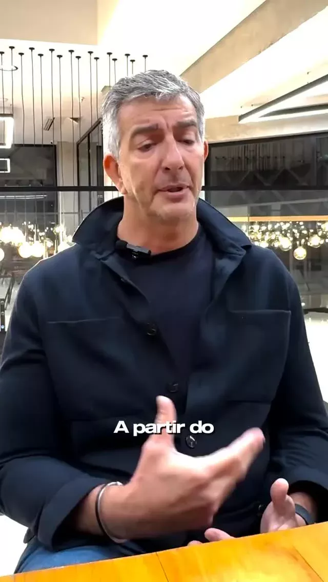 Venha conferir como elevamos a automação do atendimento com a tecnologia da @goomer_br 🍔🚀 Uma experiência mais interativa, que encantou os clientes e também entregou autonomia e personalização.

Tudo isso com mais agilidade e inteligência na operação. 💙 Dê o play e confira o nosso diretor, Paulo Bueno em entrevista sobre a tecnologia.

hashtag#Goomer hashtag#CardapioDigital hashtag#Restaurante hashtag#Hamburgueria